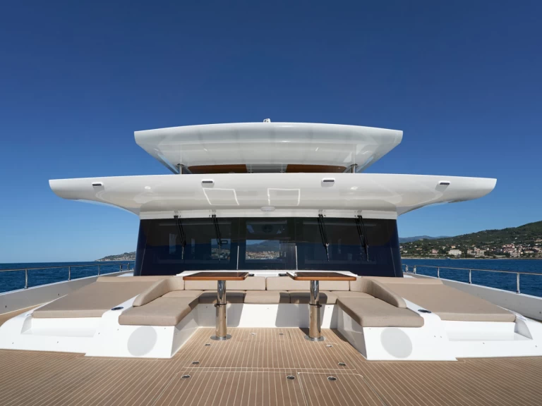  VisionF E-Cat 80 de alquiler a Diano Marina