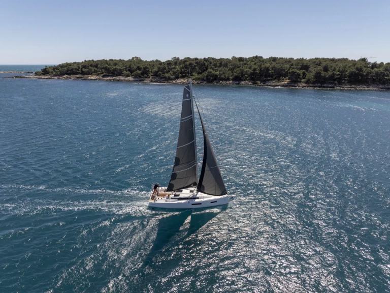 Alquiler de embarcaciones Jeanneau Sun Odyssey 350 enCádiz en Samboat