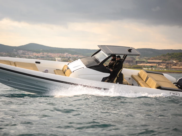 Alquiler Lancha en Pounta - ZEN MARINE ZEN 40S