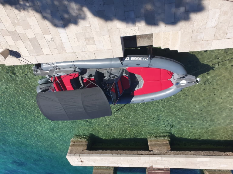 Alquiler de Marlin Boat 790 Pro Dynamic en Marina Frapa Dubrovnik