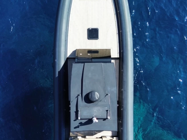 Alquiler de Sea Water Phantom 400 en Hyères