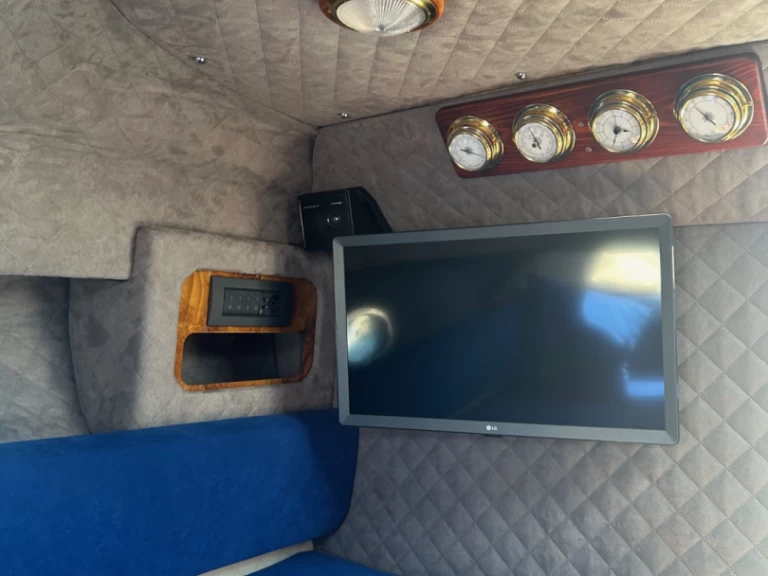 Alquiler de Cranchi Clipper 760 en Angera