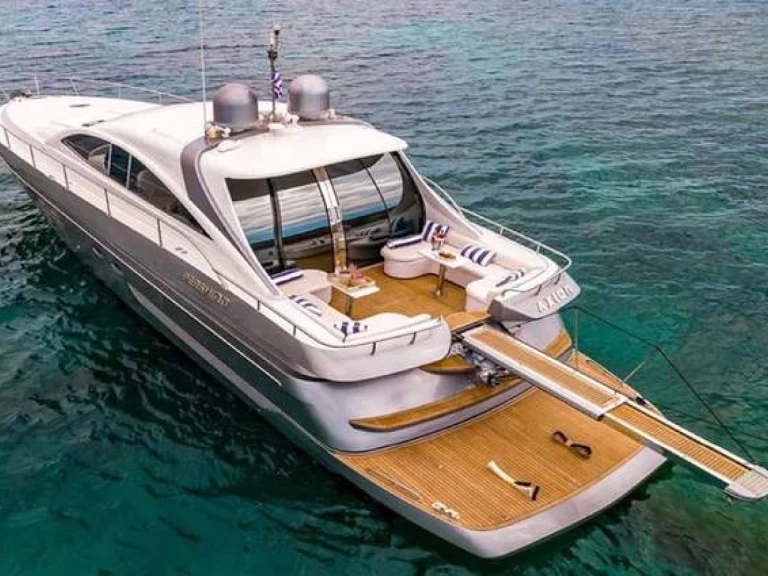 Alquiler de Pershing Pershing 65 en Ornós