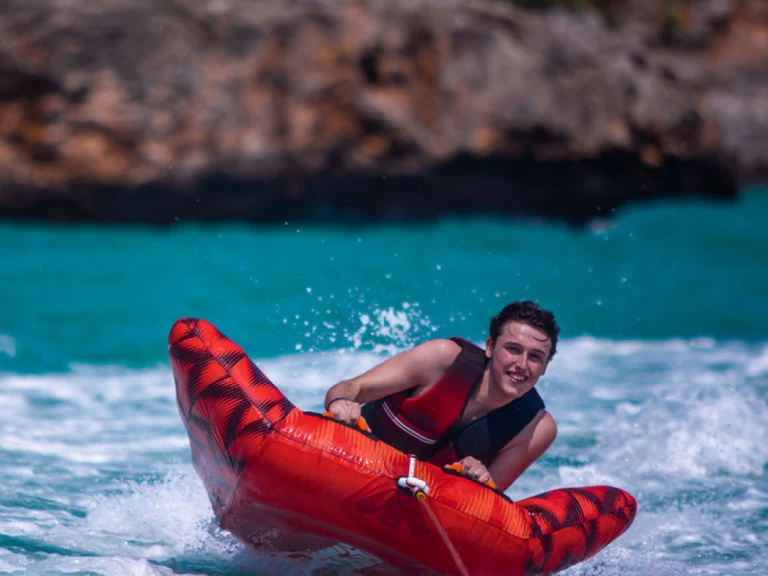 Alquiler de Lancha, con o sin patrón Bénéteau Agay