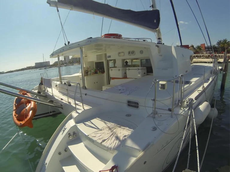 Alquiler de barcos Ciudad Cancún barato de 550