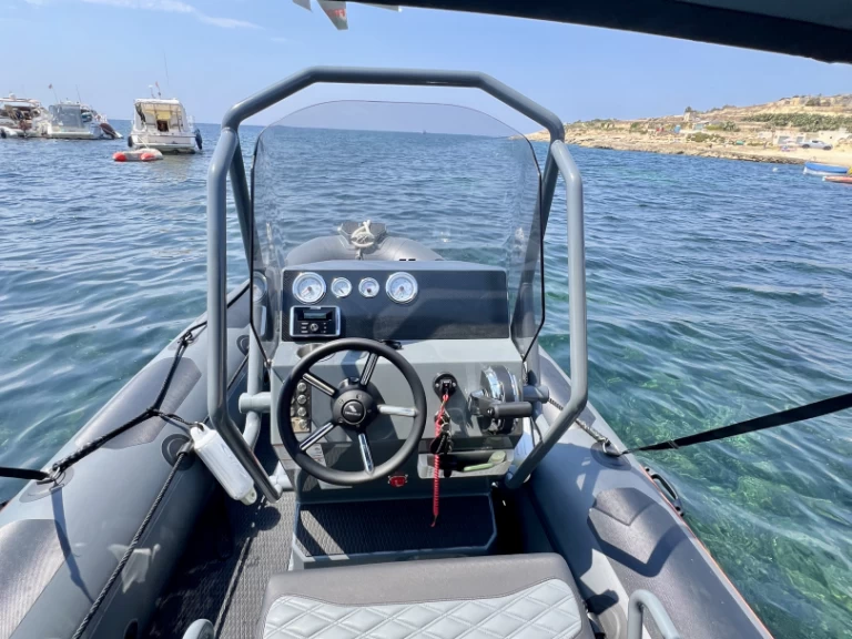 Alquiler Valletta - Highfield Patrol 540 en SamBoat