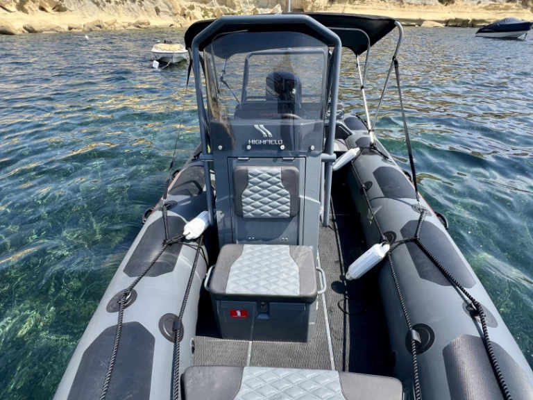 Alquiler de Highfield Patrol 540 en Valletta