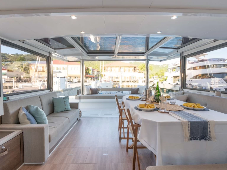 Alquiler de embarcaciones Bali Cleopatra enIslas Vírgenes de los Estados Unidos en Samboat