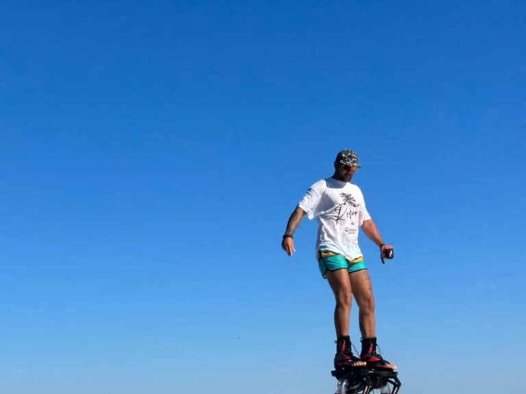 Alquiler Moto de agua Flyboard con o sin  título de navegación