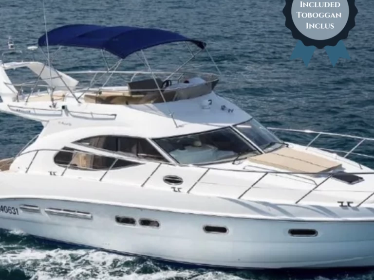 Alquiler de Sealine F425  en Saint-Tropez