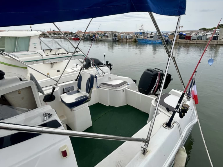 Alquiler de embarcaciones Quicksilver Quicksilver 520 Flamingo enLe Barcarès en Samboat