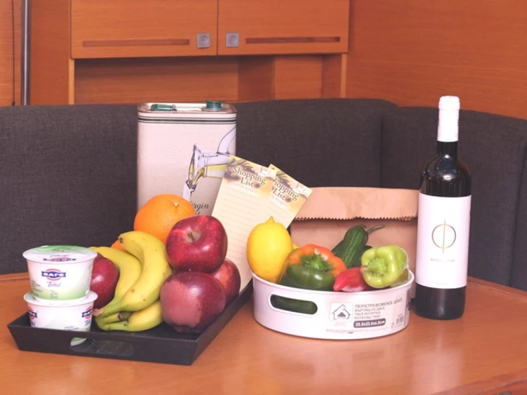 Alquiler de Elan Elan Impression 444 en Palaio Faliro