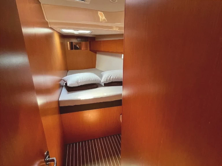 Bavaria Cruiser 51 de alquiler a Lefkáda