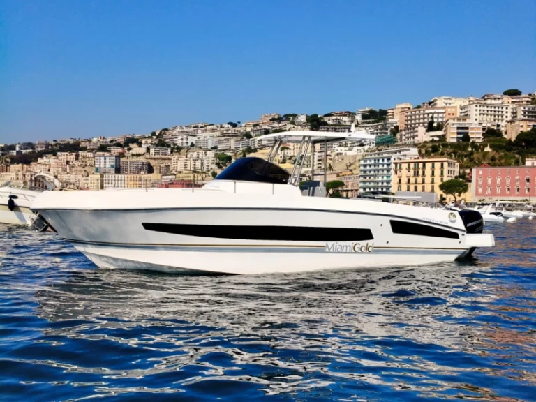 Alquiler Lancha en Nápoles - MIAMI GOLD  33 WALK AROUND