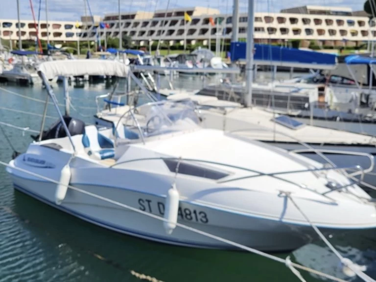 Lancha para alquilar Port-Camargue al mejor precio