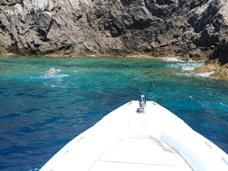 Alquiler de embarcaciones Zodiac Cadet enNápoles en Samboat