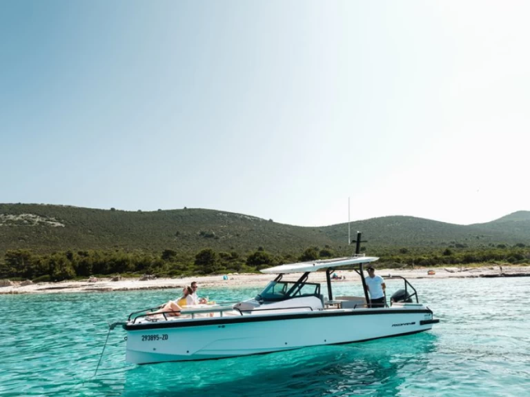 Alquiler de barcos Zaton barato de Axopar 29 Sun Top