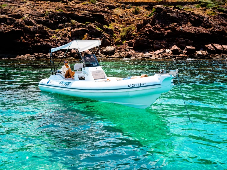 Alquiler de embarcaciones Oromarine Oromarine S-65 enFornells en Samboat