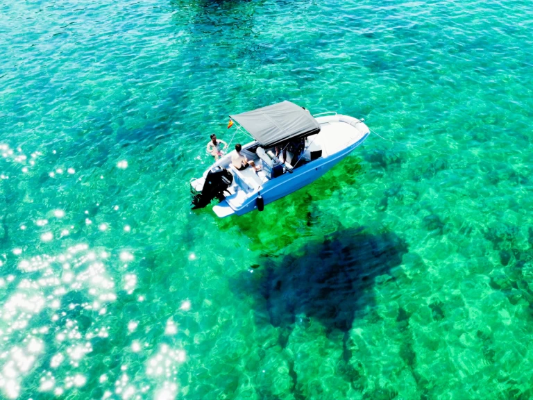 Marine Open 620 de alquiler a Fornells