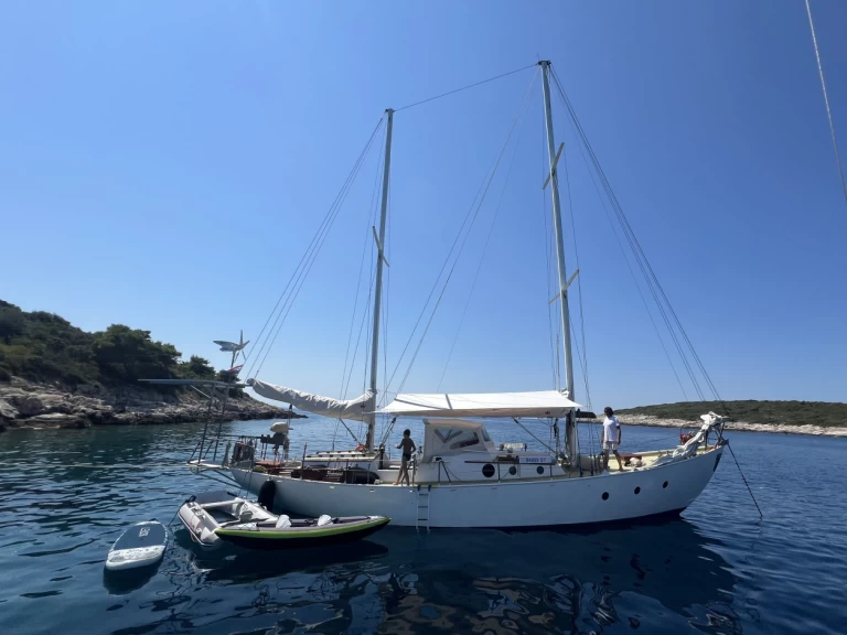 Uljanik Shipyard Besa de alquiler a Hvar