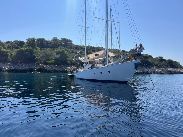 Alquiler Hvar - Uljanik Shipyard Besa en SamBoat