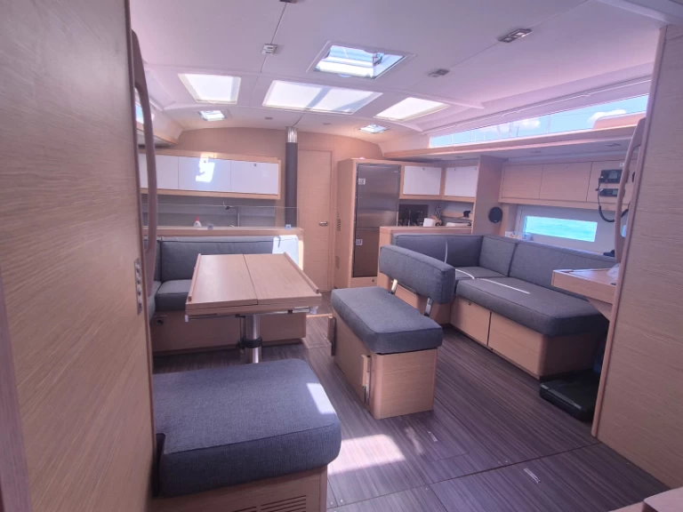 Velero para alquilar Castiglioncello al mejor precio