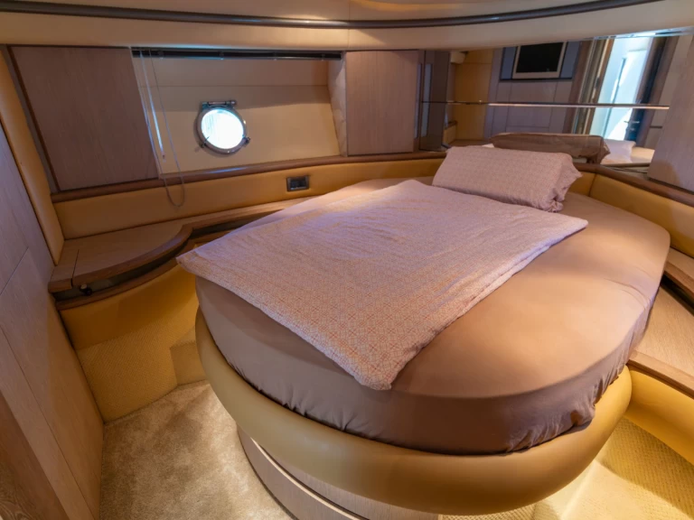 Azimut Azimut 50 Fly de alquiler a Poreč