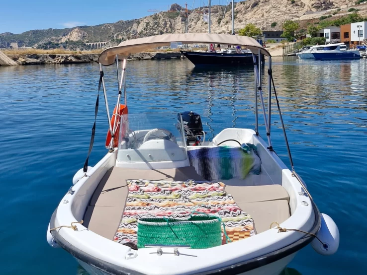 Rio Yachts 450 de alquiler a Marsella