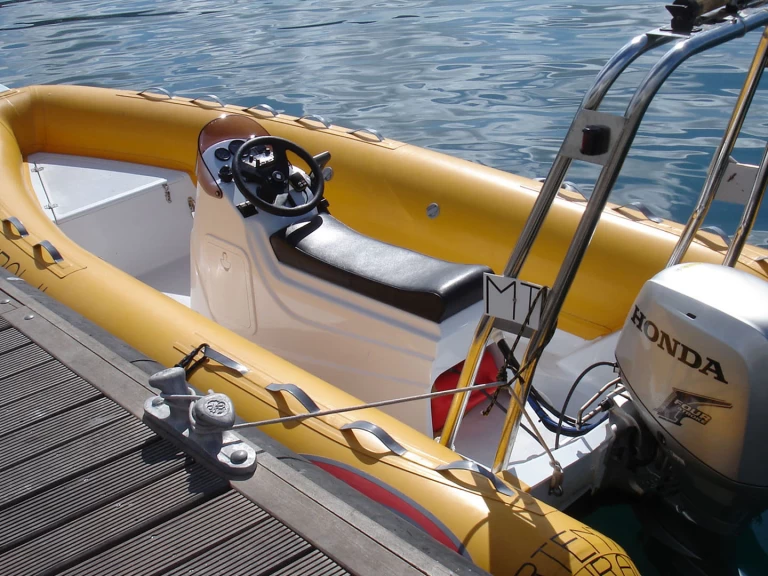 Alquiler de Searib's 450 Open en Sesimbra