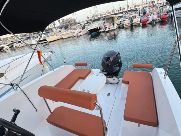 Alquiler de Boats maks Catt X6 en Alicante