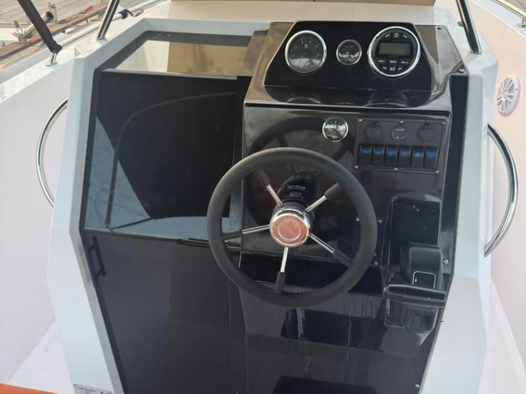 Alquiler Lancha en Alicante - Boats maks Catt X6