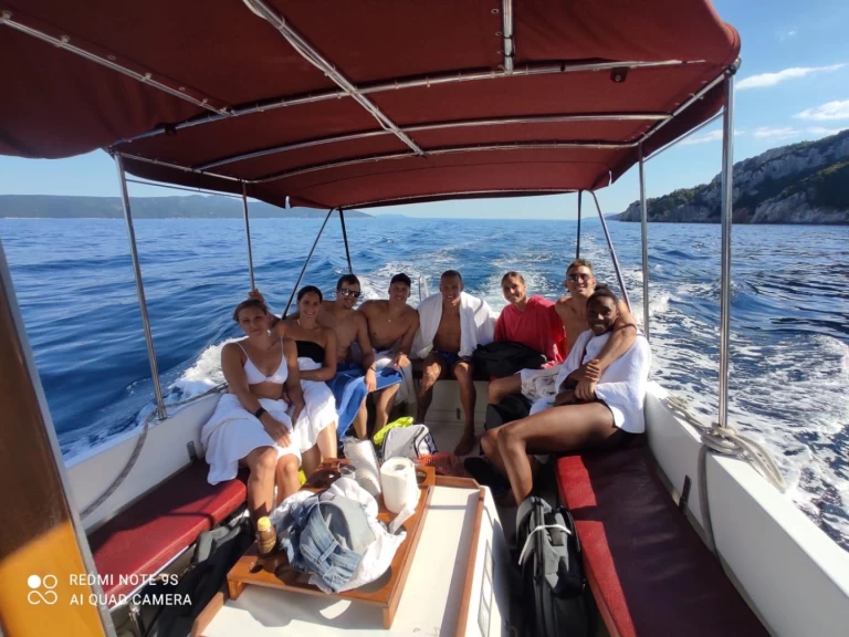 Alquiler de Jeanneau Islander en Opatija