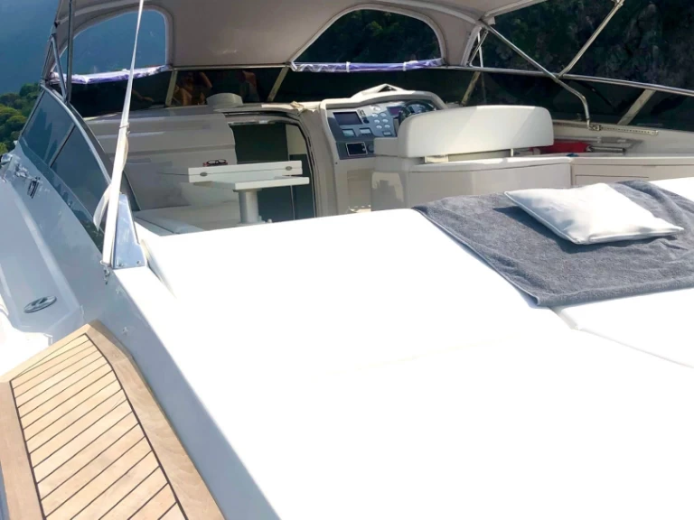 Tornado Tornado 50S de alquiler a Forio