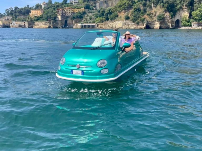 Alquiler de fiat 500 VIP LOUNGE en Nápoles