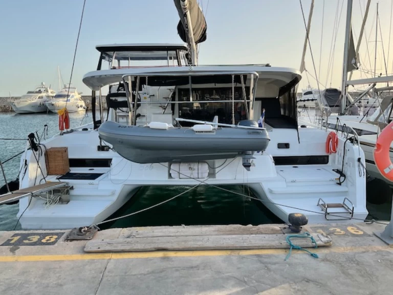 Alquiler de Lagoon Lagoon 42 en Álimos