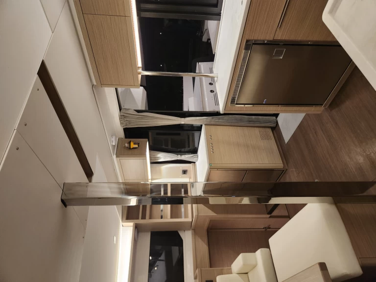 Catamarán para alquilar Álimos al mejor precio