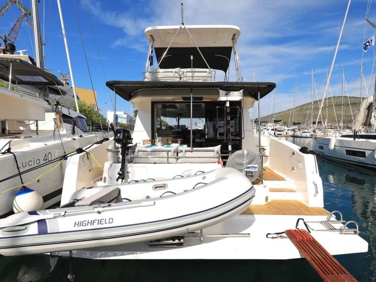 Alquiler de Lancha, con o sin patrón Fountaine Pajot Trogir