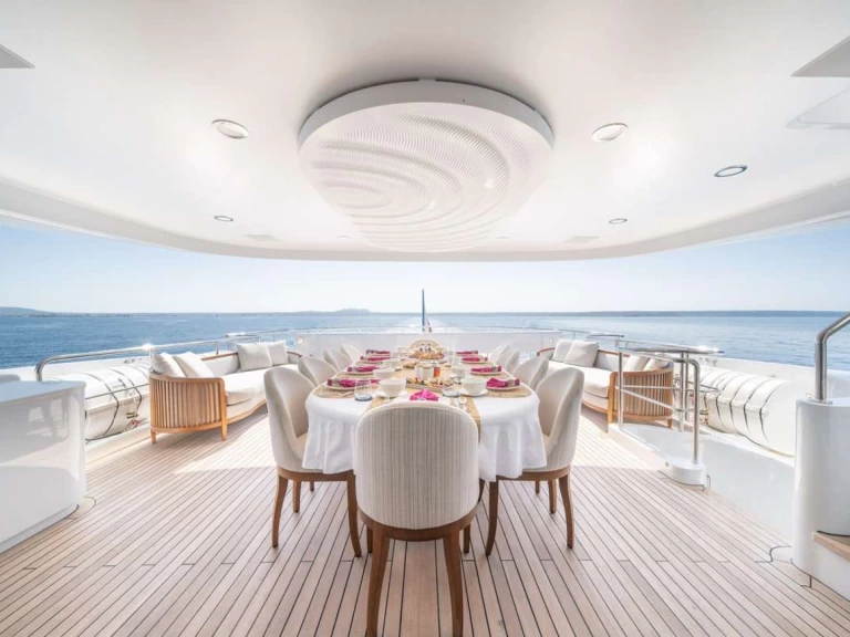 Alquiler de Yate de lujo, con o sin patrón CRN Ancona Francia