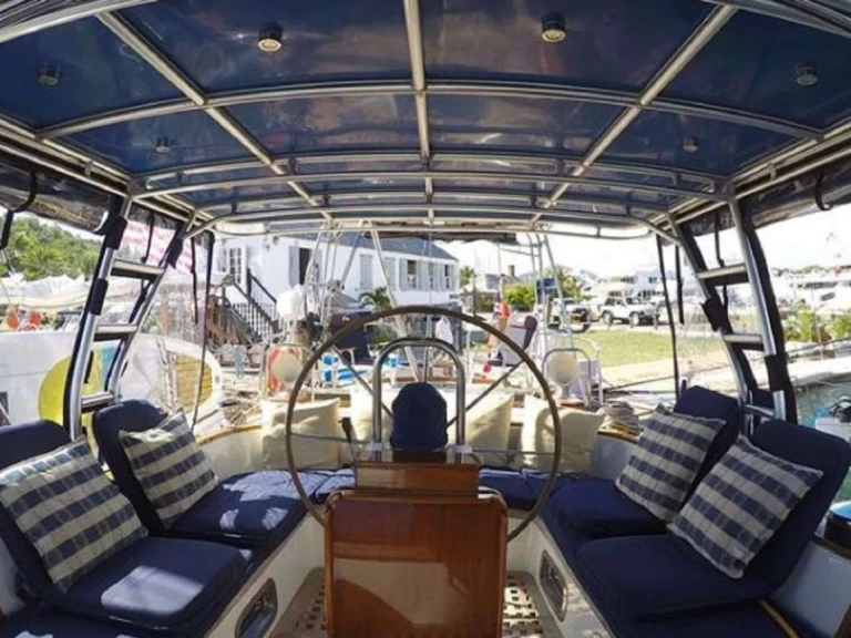 Alquiler de Yate de lujo, con o sin patrón W.I. Crealock Isla Antigua