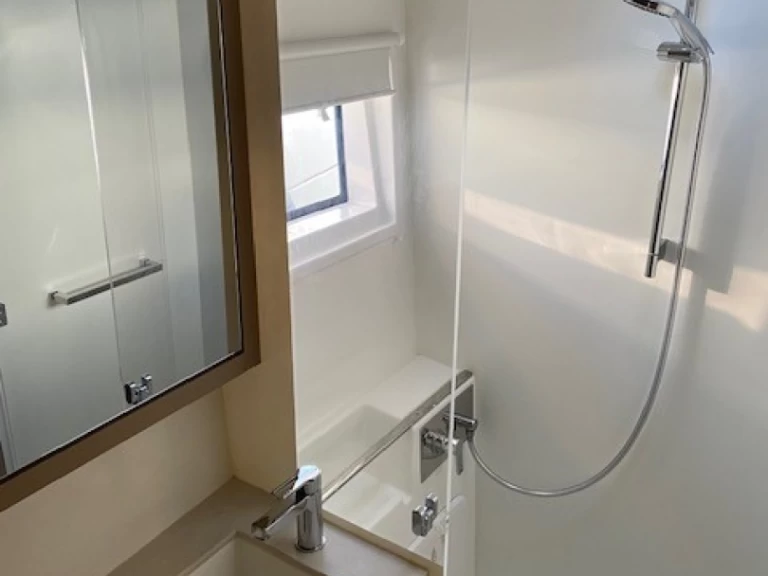 Alquiler de barcos Le Marin barato de Lagoon 46