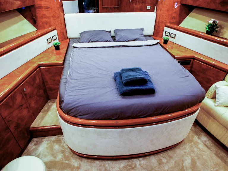 Alquiler de embarcaciones Monte Fino Monte Fino 70 enCastellammare di Stabia en Samboat