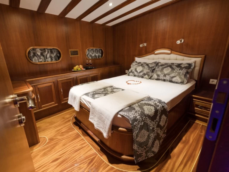 Velero para alquilar Bozburun al mejor precio