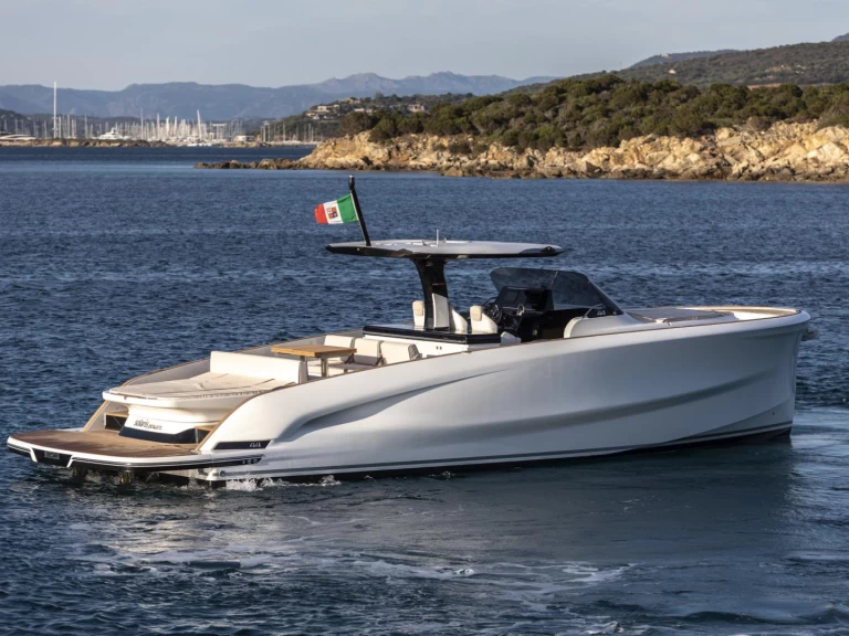 Alquiler Lancha Solaris con o sin  título de navegación