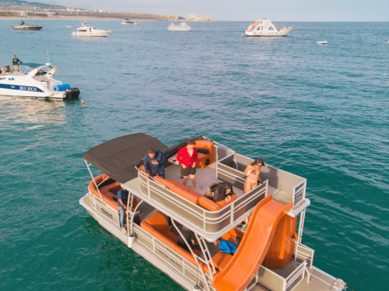 Alquiler de barcos Cabo San Lucas barato de Custom made