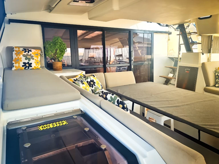 Alquiler de Catamarán, con o sin patrón Fountaine Pajot Préveza