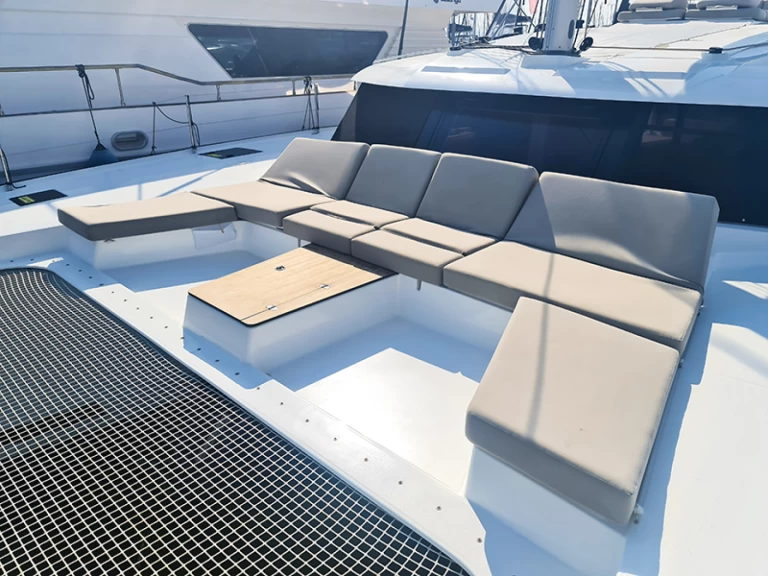 Alquiler Catamarán Fountaine Pajot con o sin  título de navegación
