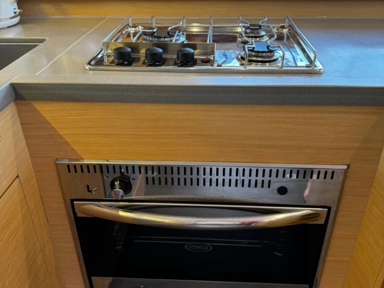 Alquiler de barcos Rogoznica barato de Lagoon 450 F