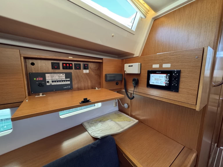 Alquiler de Velero, con o sin patrón Bavaria Rogoznica