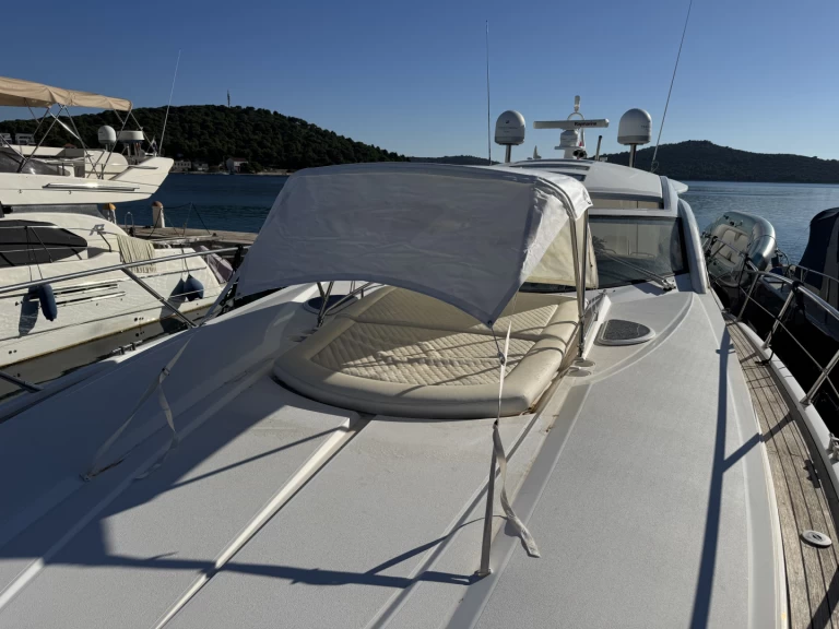 Alquiler de barcos Rogoznica barato de Sunseeker Portofino 53