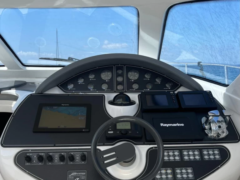 Lancha para alquilar Nápoles al mejor precio